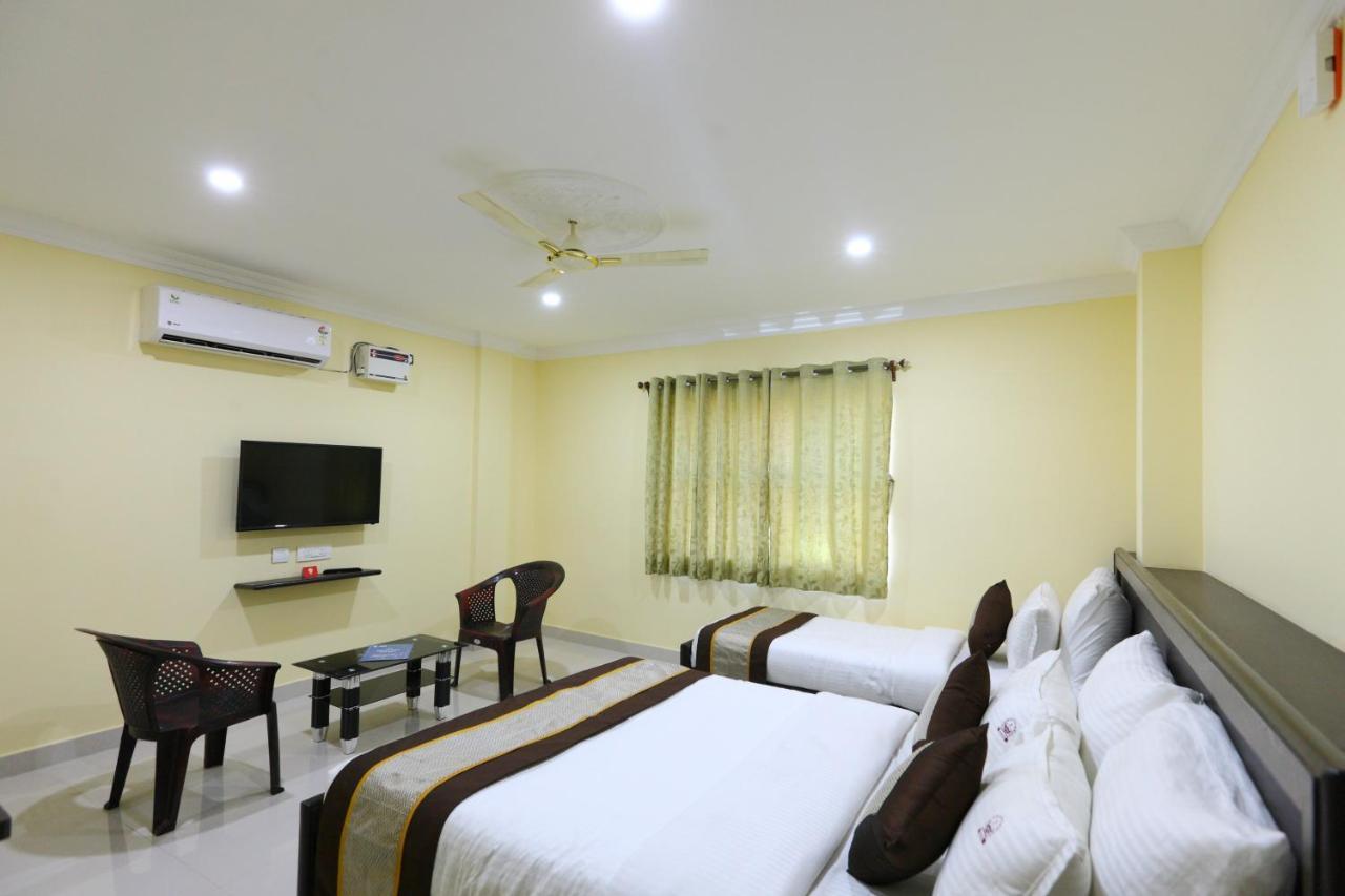 Saibala Lnn Hotel Csennai Kültér fotó