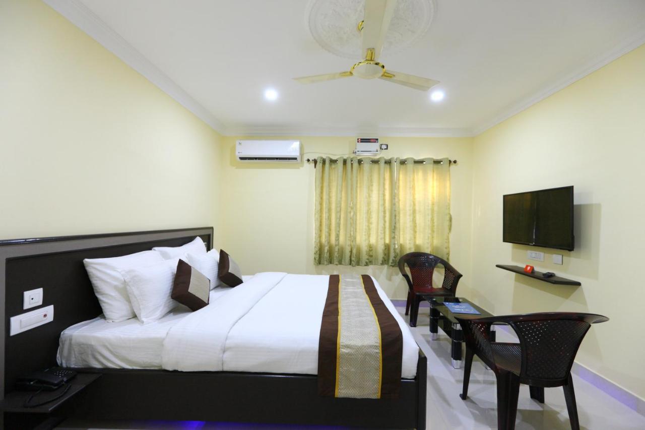 Saibala Lnn Hotel Csennai Kültér fotó